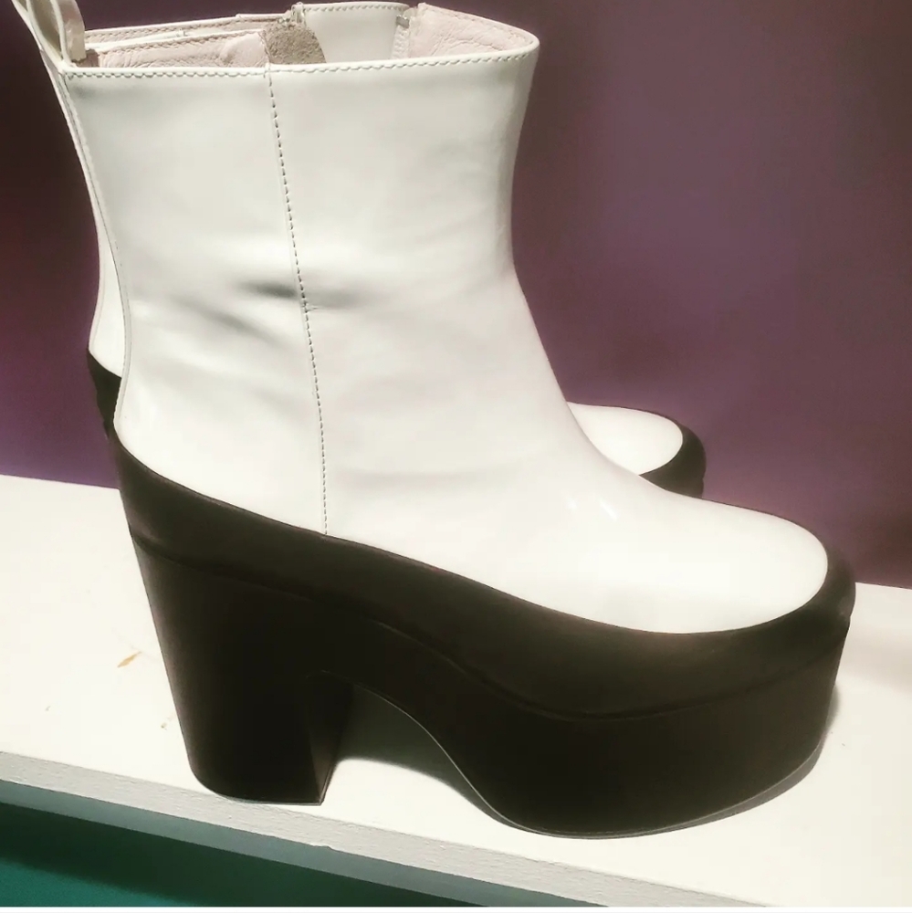 Jeffrey Campbell  Platform bootie